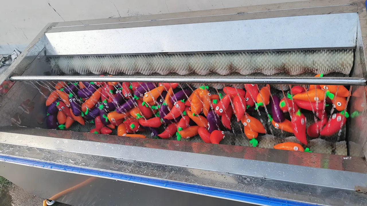 Toy cleaning machine